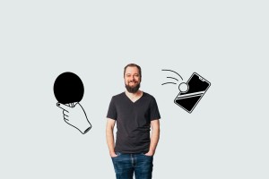 Markus Fischer / linksstehend eine Illustration von einer Hand mit Tischtennisschläger in der Hand / Rechtsstehend eine Abbildung mit einem Smartphone mit dem darauf landenden Tischtennisball